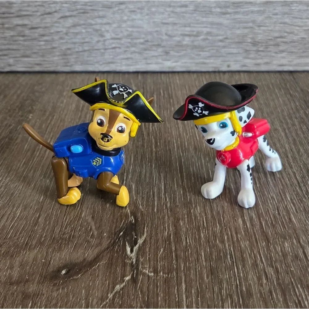 Paw Patrol Pirate Pups Chase & Marshall Figures